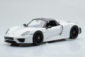 Porsche 918 Spyder Weissach Package Weiss Mit Schwarzen Rädern Minichamps 1:18 113062443 Metall – Bild 4 von 9