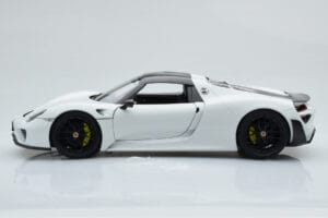 Porsche 918 Spyder Weissach Package Weiss Mit Schwarzen Rädern Minichamps 1:18 113062443 Metall – Bild 5 von 9