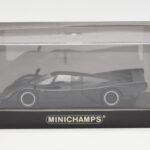 Porsche 962 Dauer Street Schwarz Matt Minichamps 1:43 - image 4 of 4
