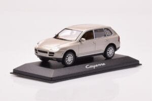 Porsche Cayenne 9PA Beige Minichamps 1:43 WAPC2000513 Metall – Bild 2 von 4