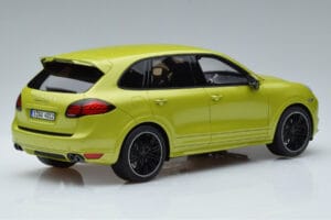 Porsche Cayenne GTS 92A Peridot Grün GT Spirit 1:18 GT020A Resin – Bild 2 von 6