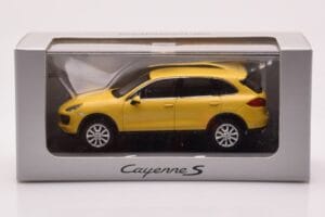 Porsche Cayenne 92A Sandgelb Minichamps 1:43 WAP0200060B Metall – Bild 4 von 4