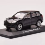 Porsche Cayenne 92A Turbo Schwarz Minichamps 1:43 - image 2 of 4