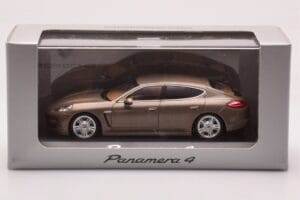 Porsche Panamera 970 4 Beige Metallic Minichamps 1:43 WAP02000319 Metall – Bild 4 von 4