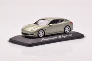 Porsche Panamera 970 S Hybrid Critall Grün Minichamps 1:43 WAP0205010A Metall – Bild 2 von 4