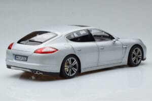 Porsche Panamera 970 Turbo Silber Norev 1:18 187609 Metall – Bild 3 von 7