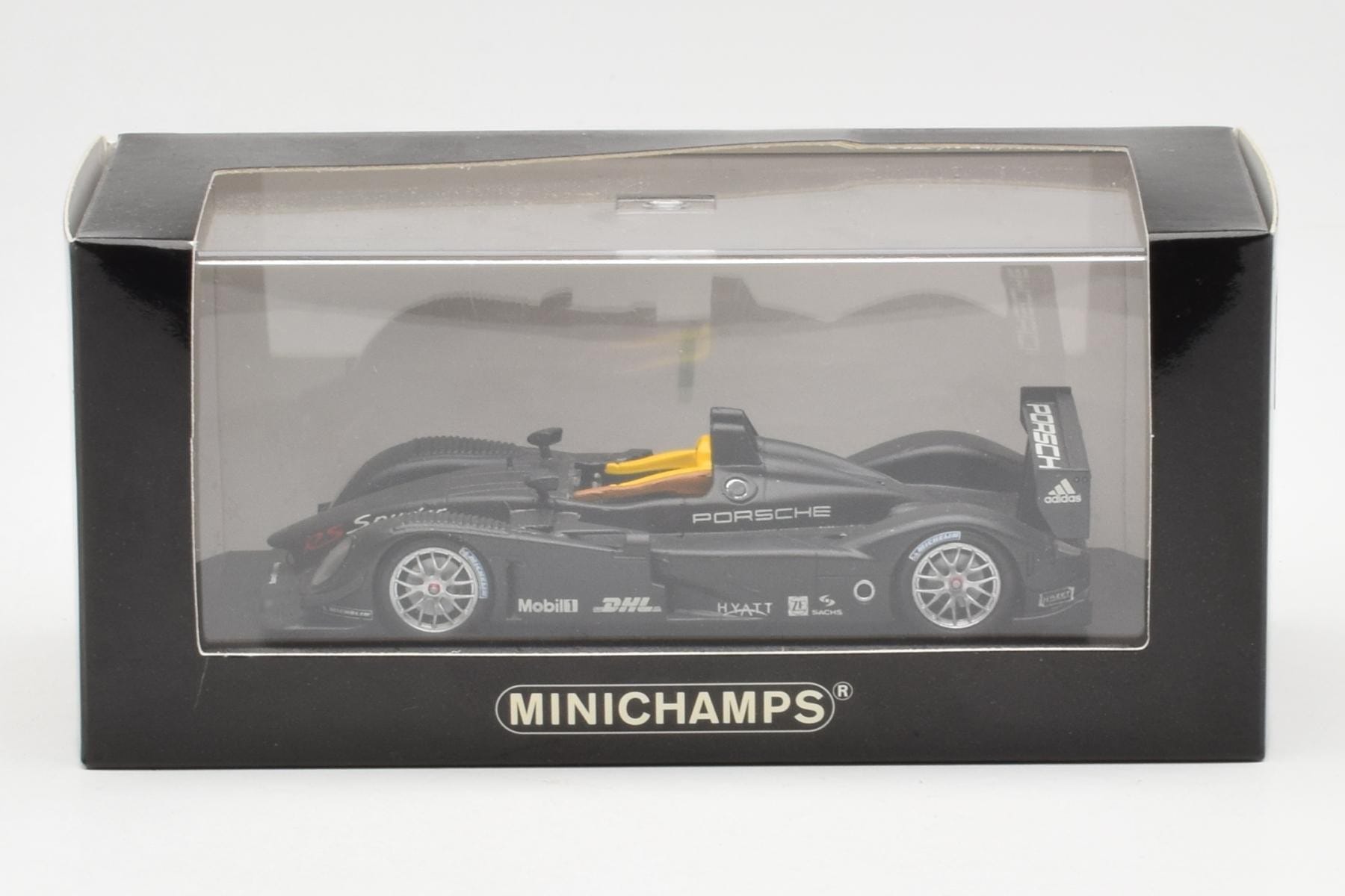 Porsche RS Spyder Presentation Schwarz Minichamps 1:43 WAP02061018 Metall – Bild 4 von 4