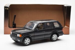 Range Rover P38 4.6 HSE Schwarz Metallic AUTOart 1:18 70017 Metall – Bild 2 von 9