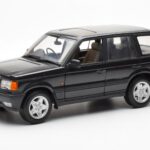 Range Rover P38 4.6 HSE Schwarz Metallic AUTOart 1:18