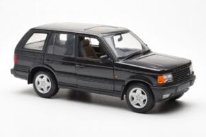 Range Rover P38 4.6 HSE Schwarz Metallic AUTOart 1:18 70017 Metall – Bild 7 von 9