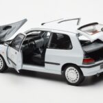 Renault Clio 16S Weiss Norev 1:18 - image 5 of 8
