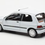 Renault Clio 16S Weiss Norev 1:18 - image 7 of 8