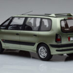 Renault Espace 3 Grün Otto 1:18 - image 5 of 6