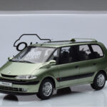 Renault Espace 3 Grün Otto 1:18 - image 6 of 6