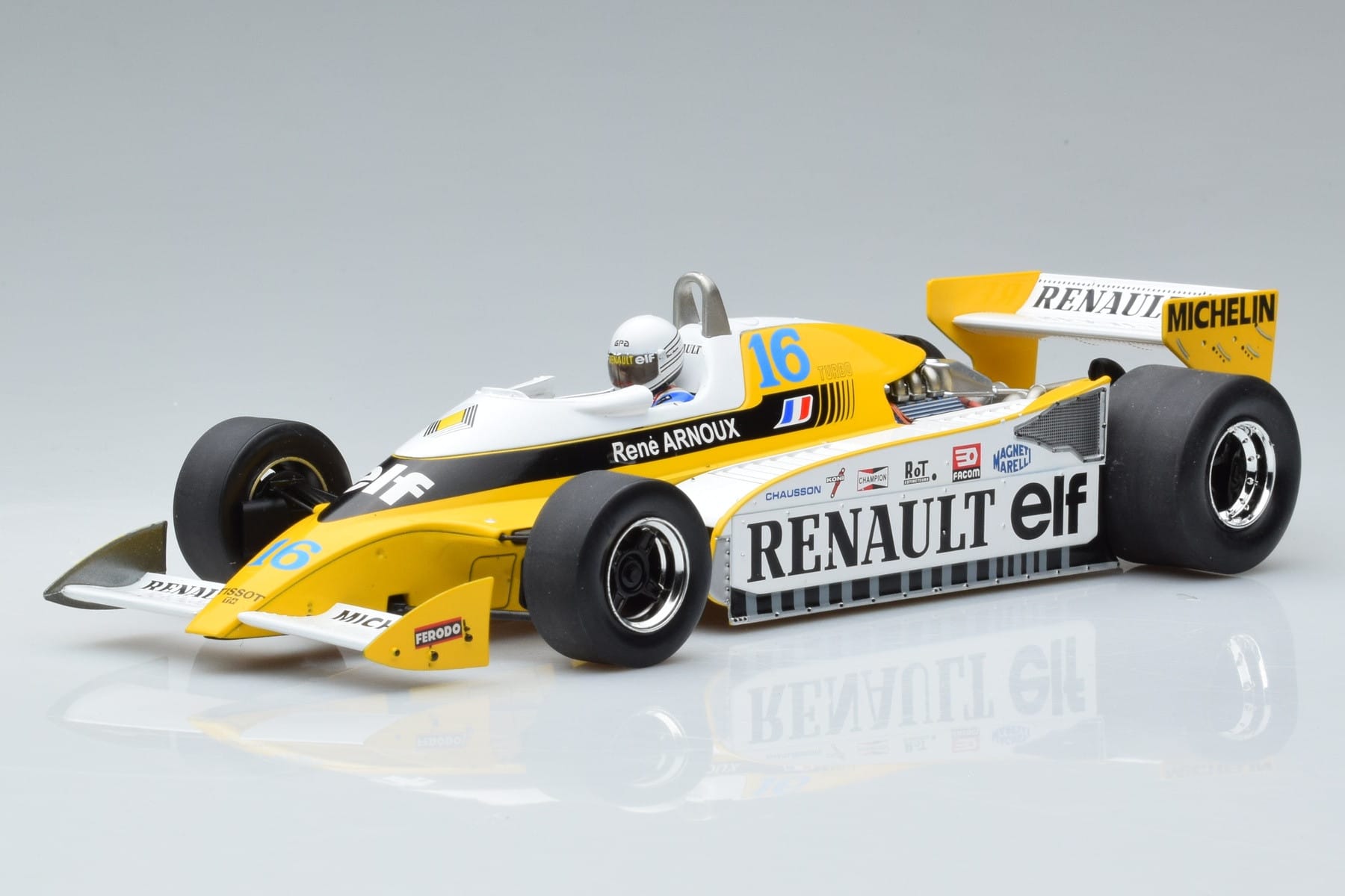 Renault RS10 Elf #16 R. Arnoux British GP 1979 MCG 1:18 MCG18617F Metall