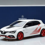 Renault Megane RS Trophy-R Mk4 Weiss Norev 1:18 - image 6 of 6