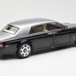 Rolls-Royce Phantom VII EWB Schwarz und Silber Kyosho 1:18 - image 3 of 8