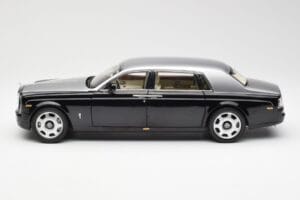 Rolls-Royce Phantom VII EWB Schwarz und Silber Kyosho 1:18 08841BKS Metall – Bild 4 von 8