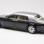 Rolls-Royce Phantom VII EWB Schwarz und Silber Kyosho 1:18 - image 7 of 8