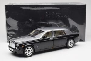 Rolls-Royce Phantom VII EWB Schwarz und Silber Kyosho 1:18 08841BKS Metall – Bild 8 von 8