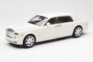 Rolls-Royce Phantom VII EWB English Weiss Kyosho 1:18