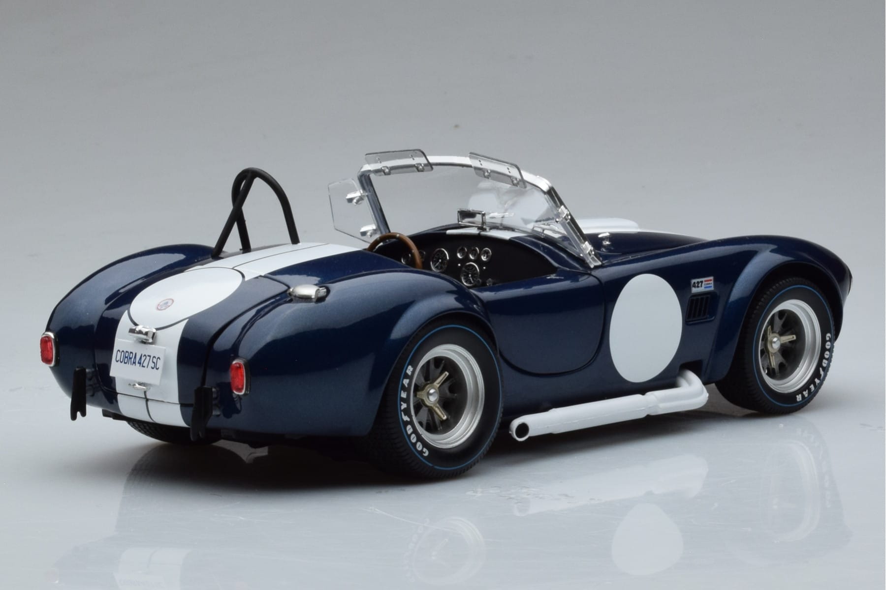 Shelby Cobra 427 S/C Dunkelblau Kyosho 1:18 08048DBL Metall – Bild 3 von 9