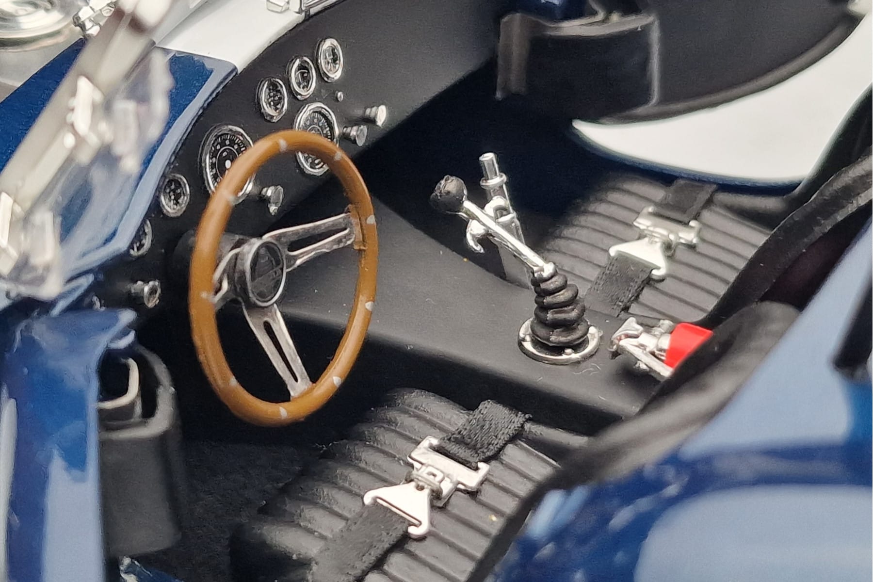 Shelby Cobra 427 S/C Dunkelblau Kyosho 1:18 08048DBL Metall – Bild 7 von 9