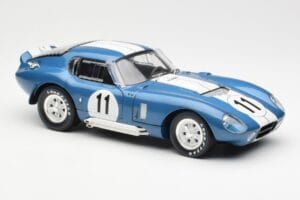 Shelby Daytona Cobra Coupe #11 S. Thompson 24 Hours of Le Mans 1965 CMR 1:18 CMR114 Metall – Bild 6 von 8