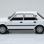 Skoda 130 L Weiss IXO 1:18 - image 3 of 6