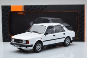Skoda 130 L Weiss IXO 1:18 18CMC158 Metall – Bild 6 von 6
