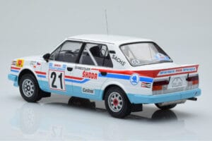 Skoda 130 LR #21 L. Krecek / B. Motl Rally Acropolis 1986 IXO 1:18 18RMC157A Metall – Bild 4 von 6