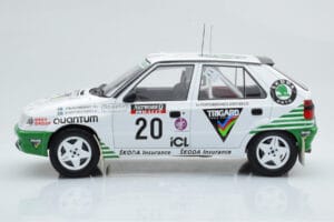 Skoda Felicia #20 S. Blomqvist / B. Cederberg Rally RAC Lombard 1995 IXO 1:18 18RMC147 Metall – Bild 3 von 6