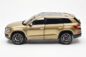 Skoda Kodiaq Gold FAW 1:18 ZSX000001GOL Metall – Bild 4 von 8