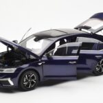 Skoda Octavia Pro Blau FAW 1:18 - image 2 of 8