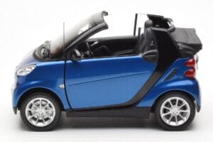 Smart Fortwo 451 Cabrio Blau & Schwarz Minichamps 1:18 150036330 Metall – Bild 4 von 8