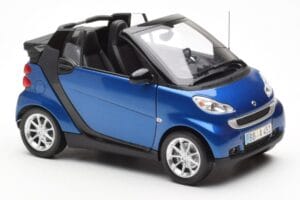 Smart Fortwo 451 Cabrio Blau & Schwarz Minichamps 1:18 150036330 Metall – Bild 6 von 8