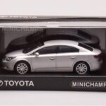 Toyota Avensis T270 Silber Minichamps 1:43 - image 4 of 4