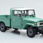 Toyota Land Cruiser 40 4x4 Pickup Grün Kyosho 1:18 - image 6 of 8