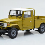 Toyota Land Cruiser 40 4x4 Pickup Oliv Kyosho 1:18
