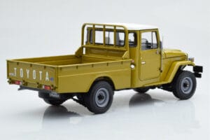 Toyota Land Cruiser 40 4x4 Pickup Oliv Kyosho 1:18 08958K Metall – Bild 4 von 8