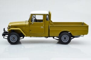 Toyota Land Cruiser 40 4x4 Pickup Oliv Kyosho 1:18 08958K Metall – Bild 5 von 8
