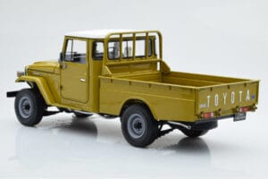 Toyota Land Cruiser 40 4x4 Pickup Oliv Kyosho 1:18 08958K Metall – Bild 7 von 8