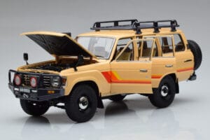 Toyota Land Cruiser 60 Beige Mit Optionalem Zubehör Kyosho 1:18 08956XBE Metall – Bild 2 von 12