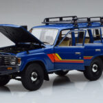 Toyota Land Cruiser 60 Blau Mit Optionalem Zubehör Kyosho 1:18 - image 2 of 11