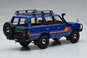 Toyota Land Cruiser 60 Blau Mit Optionalem Zubehör Kyosho 1:18 08956XBL Metall – Bild 3 von 11