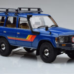 Toyota Land Cruiser 60 Blau Mit Optionalem Zubehör Kyosho 1:18 - image 5 of 11