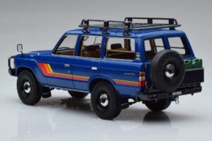 Toyota Land Cruiser 60 Blau Mit Optionalem Zubehör Kyosho 1:18 08956XBL Metall – Bild 6 von 11