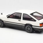 Toyota Sprinter Trueno AE86 Weiss Otto 1:18 - image 5 of 6