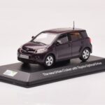 Toyota Urban Cruiser Violett Metallic Minichamps 1:43 - image 2 of 4