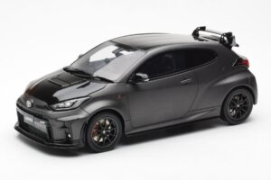 Toyota GR Yaris Circuit Package Schwarz Otto 1:18